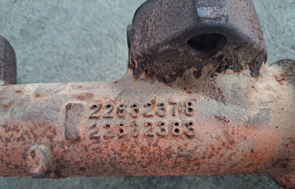 Volvo FH 4 FM 4 FH 5 FM 5 D13K I-SAVE Volvo - Collecteur d'échappement pour Camion: photos 4 Volvo FH 4 FM 4 FH 5 FM 5 D13K I-SAVE Volvo - Collecteur d'échappement pour Camion: photos 4