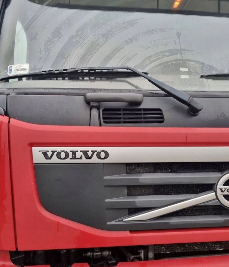 Volvo MASKA KOMPLETNA ATRAPA GRILL ORYGINAŁ FM 9 13 LIFT 82257549 Volvo ORYGINAŁ VOLVO FM 9 13 LIFT - Capot pour Camion: photos 2 Volvo MASKA KOMPLETNA ATRAPA GRILL ORYGINAŁ FM 9 13 LIFT 82257549 Volvo ORYGINAŁ VOLVO FM 9 13 LIFT - Capot pour Camion: photos 2