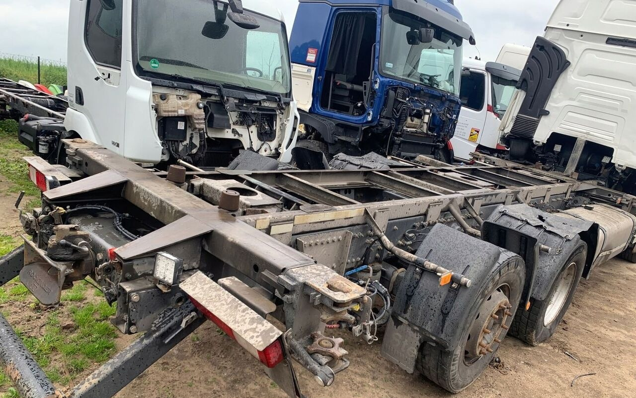 ZABUDOWA PODRAMÓWKA BDF RENAULT DXI VOLVO FH FM - Frame/ Châssis pour Camion: photos 2 ZABUDOWA PODRAMÓWKA BDF RENAULT DXI VOLVO FH FM - Frame/ Châssis pour Camion: photos 2
