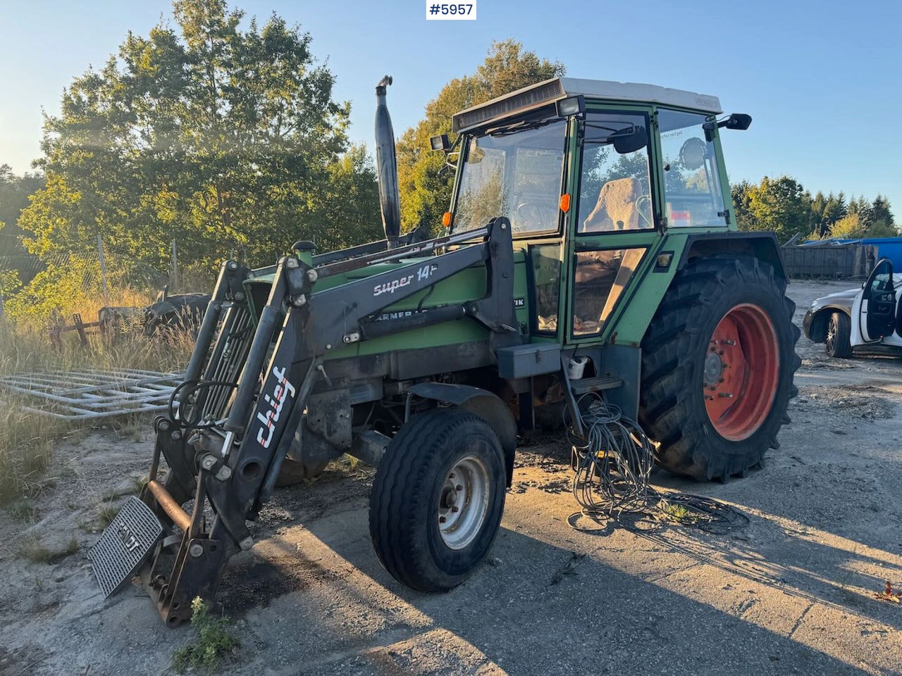 1982 Fendt 306LS 4x2 with front loader - Tracteur agricole: photos 5 1982 Fendt 306LS 4x2 with front loader - Tracteur agricole: photos 5