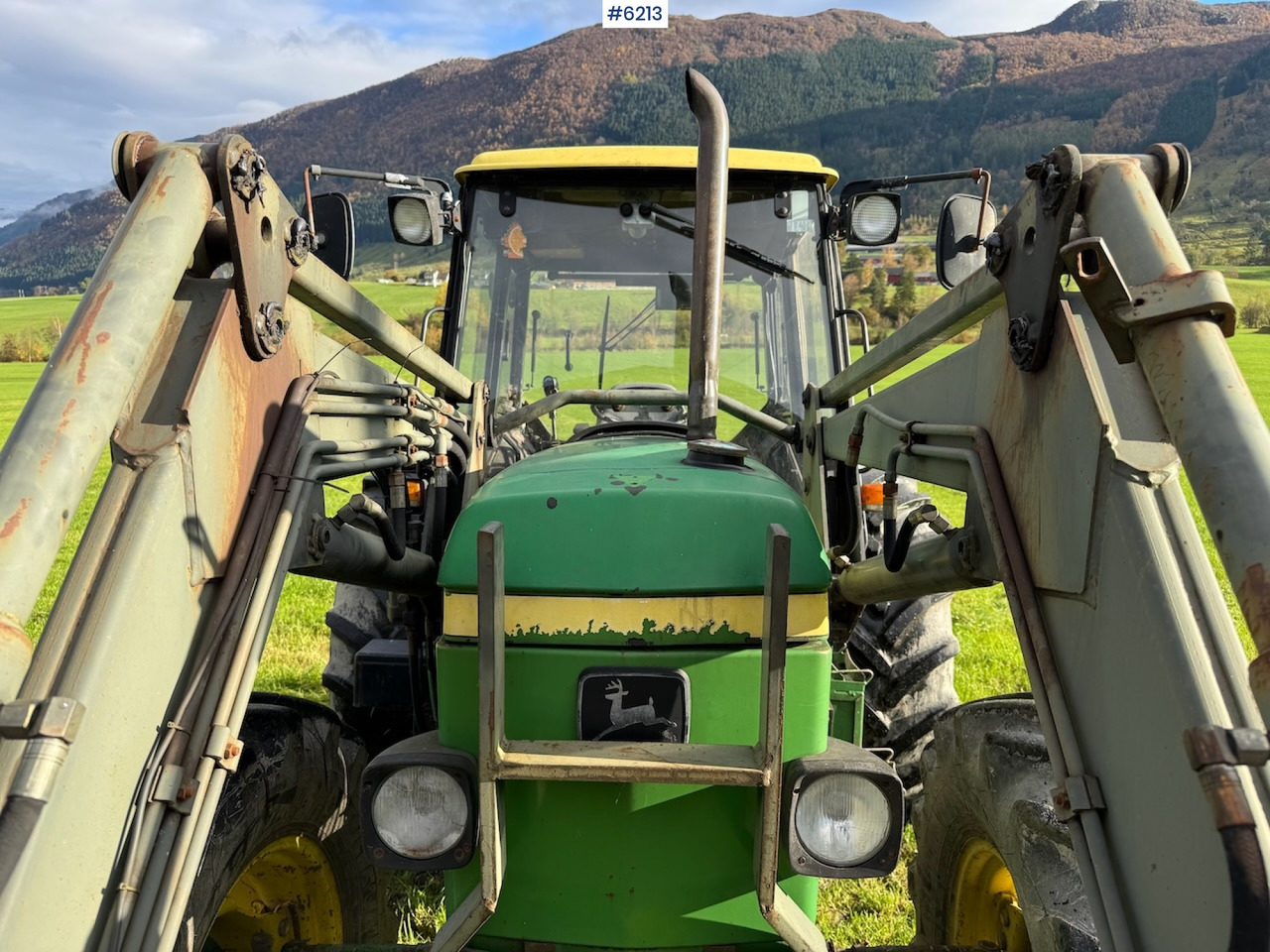 1990 John Deere 2850 Power Synchron w/ front loader. - Tracteur agricole: photos 5 1990 John Deere 2850 Power Synchron w/ front loader. - Tracteur agricole: photos 5
