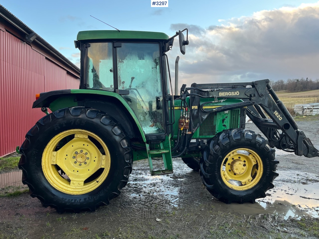 Crédit-bail de  1999 John Deere 6210 SE with Front Loader 1999 John Deere 6210 SE with Front Loader: photos 5