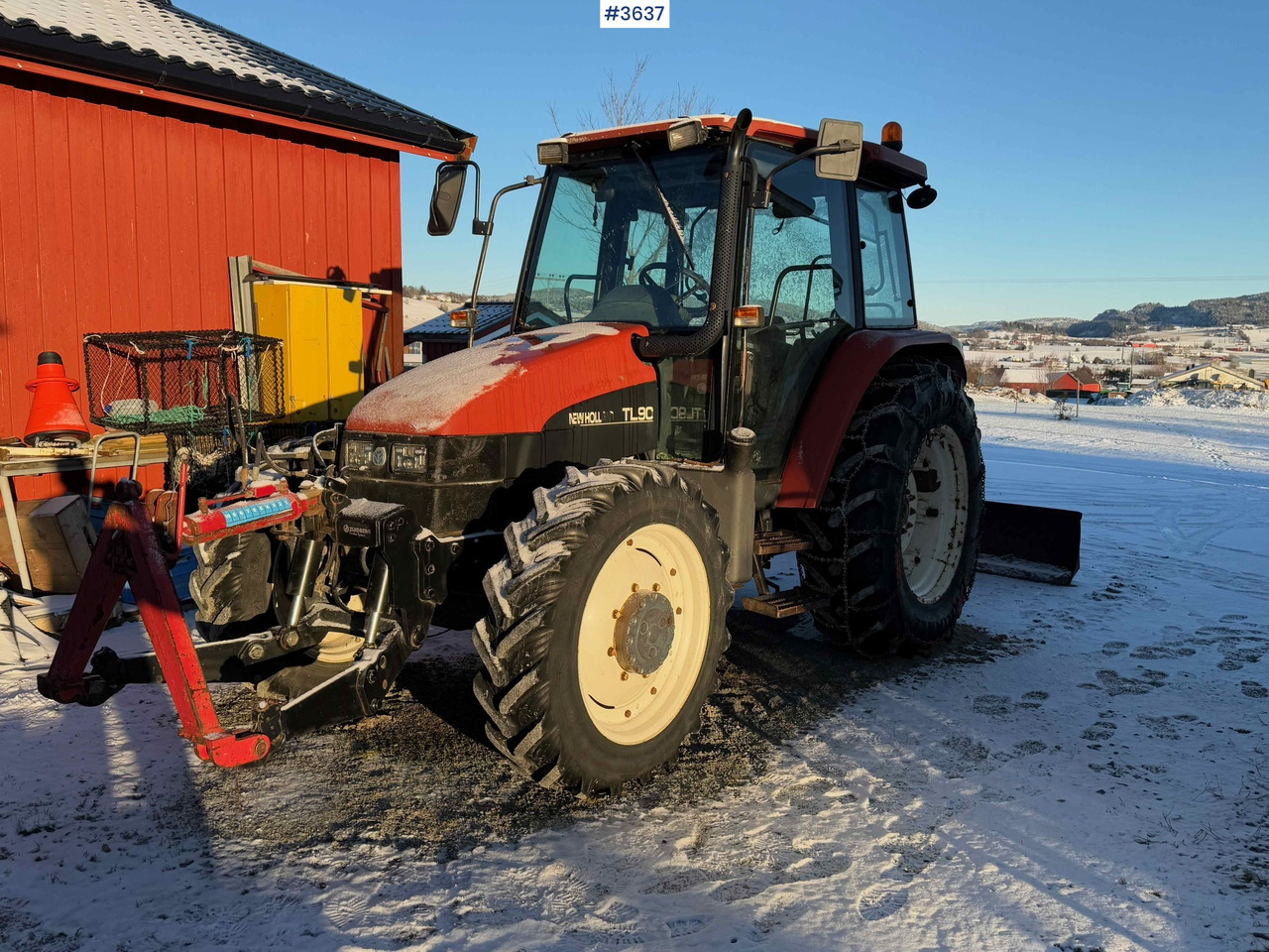 1999 New Holland TL90 with chain for sale! - Tracteur agricole: photos 1 1999 New Holland TL90 with chain for sale! - Tracteur agricole: photos 1