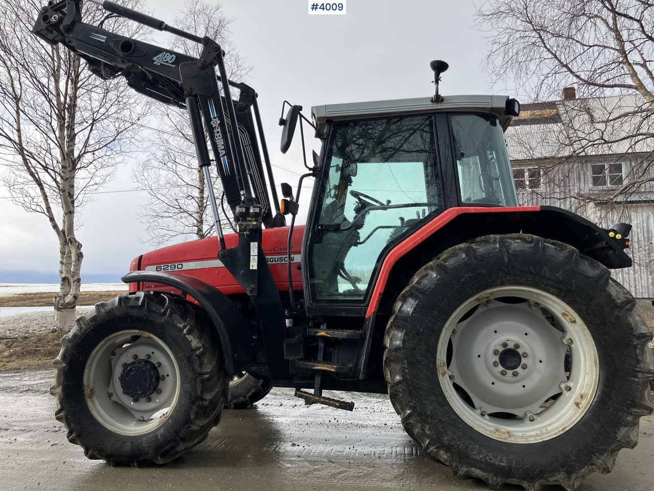 2001 Massey Ferguson 6290 4x4 w/ Trima 480 loader. WATCH VIDEO. - Tracteur agricole: photos 1 2001 Massey Ferguson 6290 4x4 w/ Trima 480 loader. WATCH VIDEO. - Tracteur agricole: photos 1
