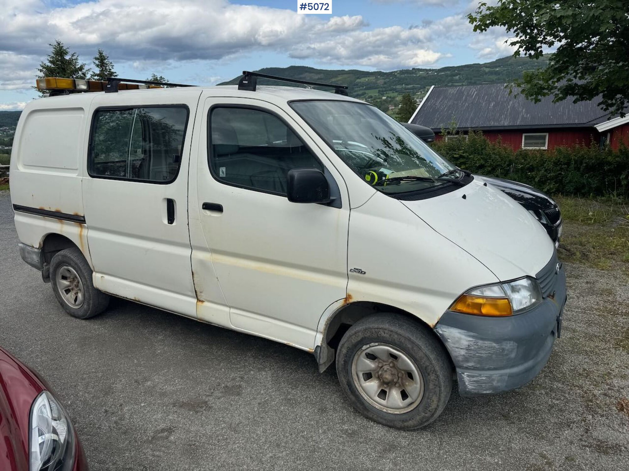 2003 Toyota Hiace 4wd - Fourgon utilitaire: photos 1 2003 Toyota Hiace 4wd - Fourgon utilitaire: photos 1