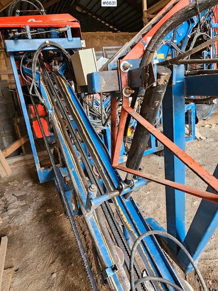 2004 ASA-LIFT Combi 1000/Stm50 Turnip harvester. - Matériel de fenaison: photos 3 2004 ASA-LIFT Combi 1000/Stm50 Turnip harvester. - Matériel de fenaison: photos 3