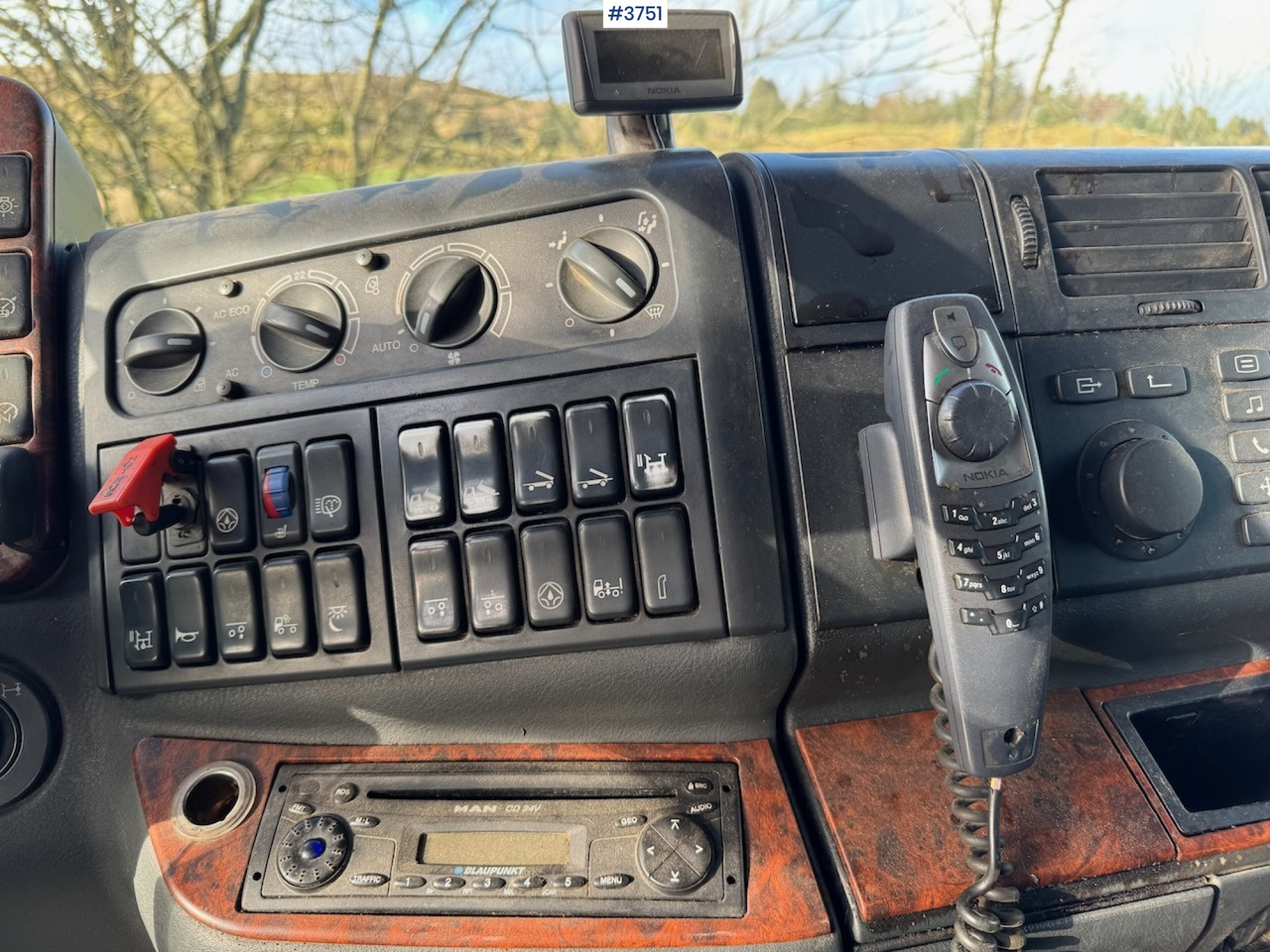Camion benne 2005 MAN TGA 26.530 6x4 Tipper truck: photos 14