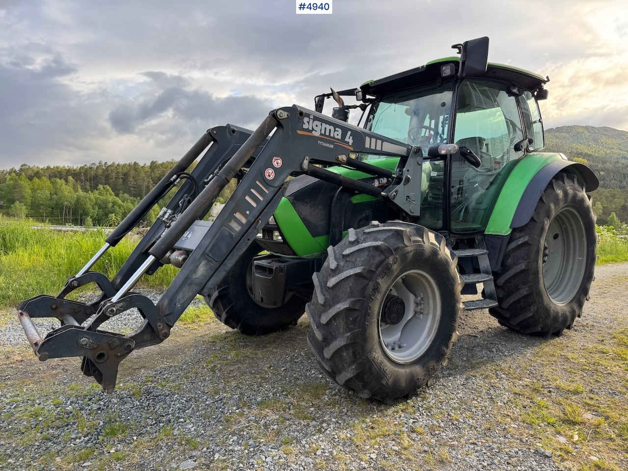 2006 Deutz-Fahr Agrotron K90 w/front loader. - Tracteur agricole: photos 2 2006 Deutz-Fahr Agrotron K90 w/front loader. - Tracteur agricole: photos 2