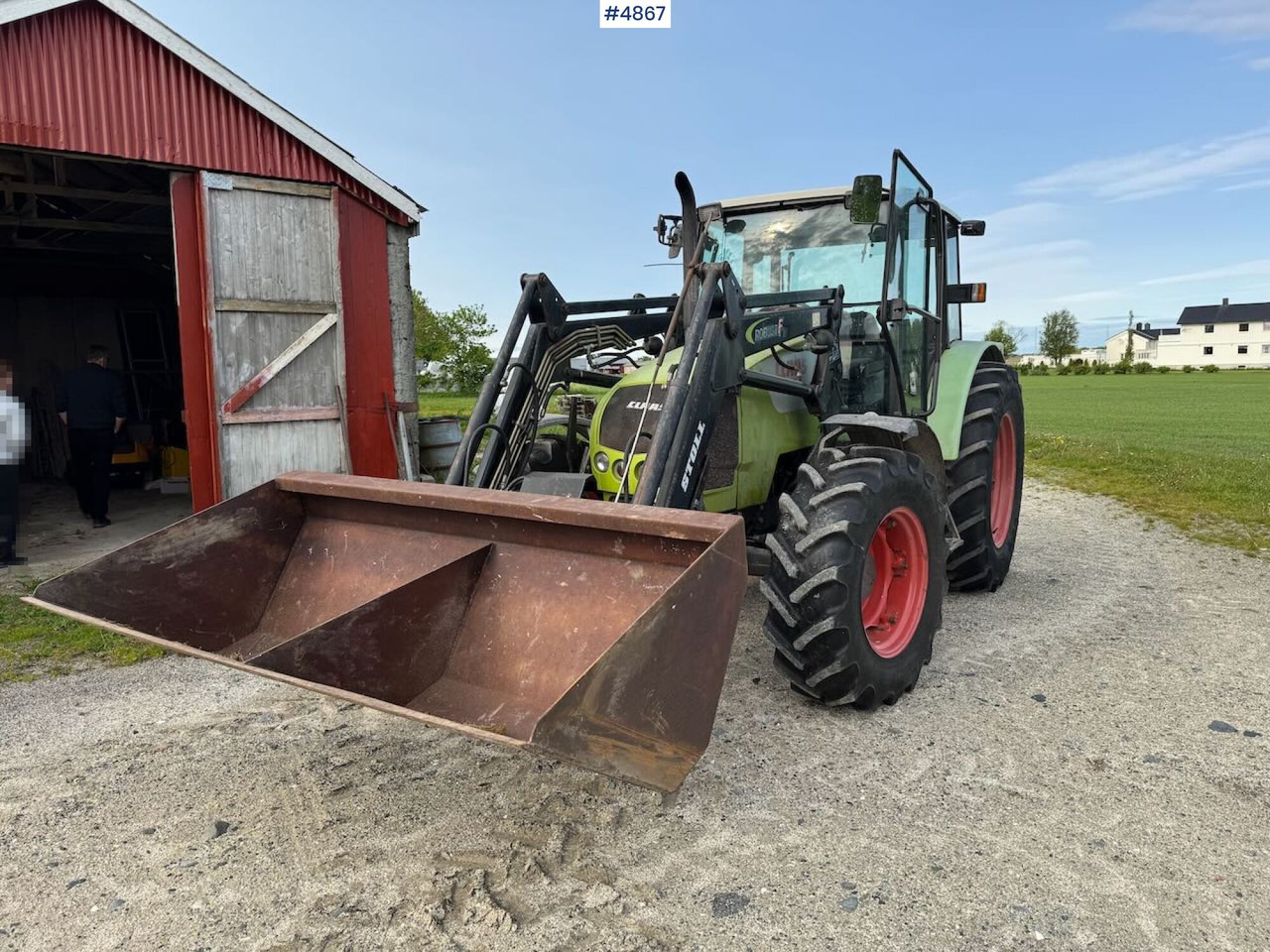 2007 Claas Celtis 446 with front loader, pallet forks, and bucket - Tracteur agricole: photos 2 2007 Claas Celtis 446 with front loader, pallet forks, and bucket - Tracteur agricole: photos 2