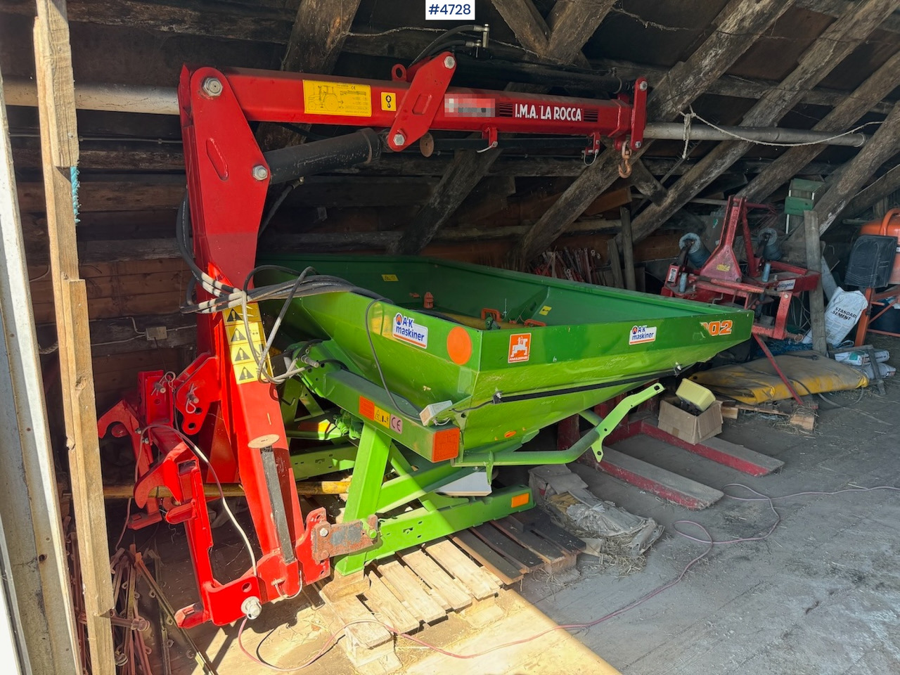 2009 Amazone ZA-X 902 Fertilizer spreader with crane - Distributeur d'engrais: photos 4 2009 Amazone ZA-X 902 Fertilizer spreader with crane - Distributeur d'engrais: photos 4