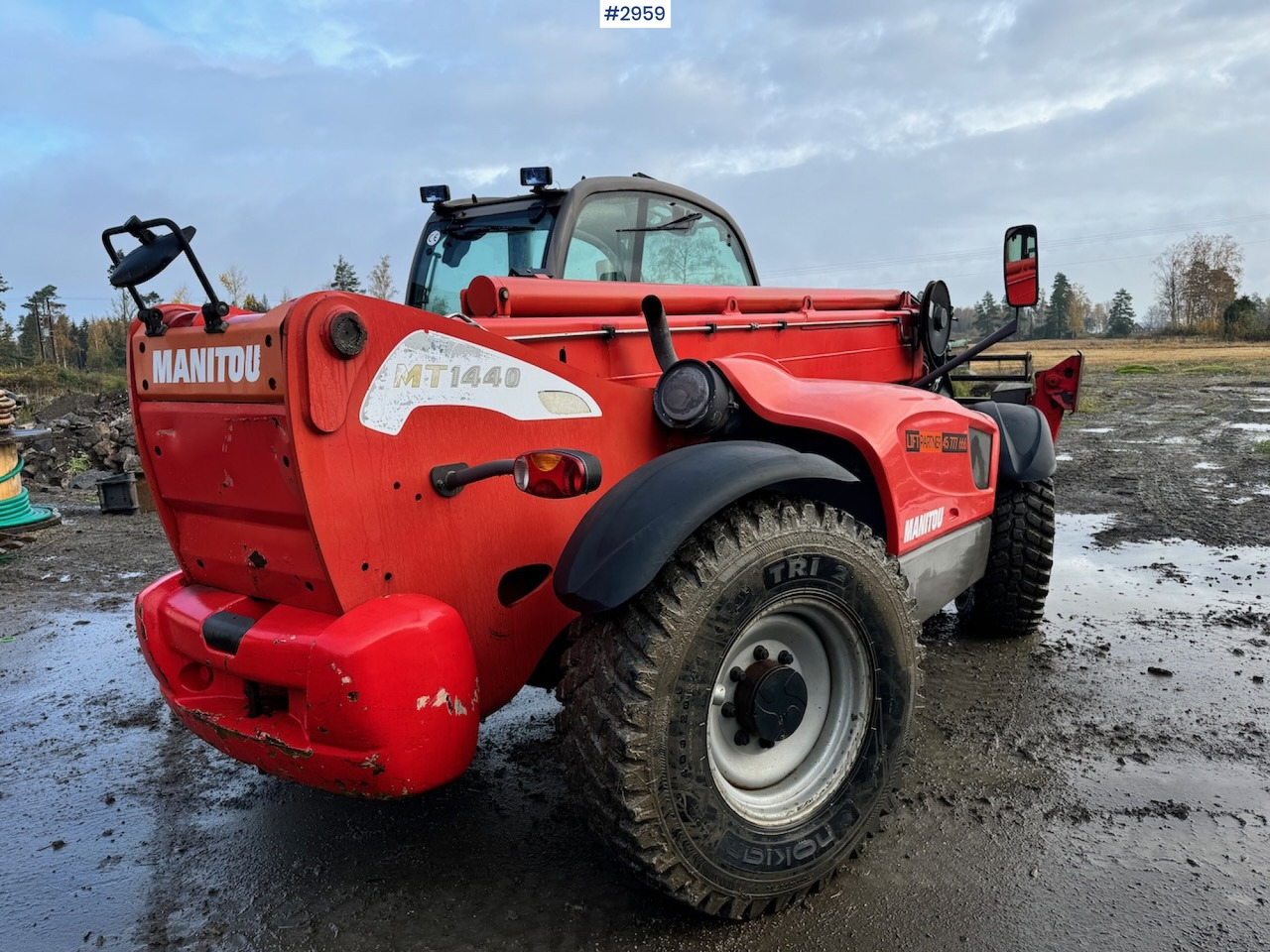 2009 Manitou MT 1440 Telescopic truck w/ Bucket, Pallet forks and Lifting jib - Chariot télescopique: photos 5 2009 Manitou MT 1440 Telescopic truck w/ Bucket, Pallet forks and Lifting jib - Chariot télescopique: photos 5