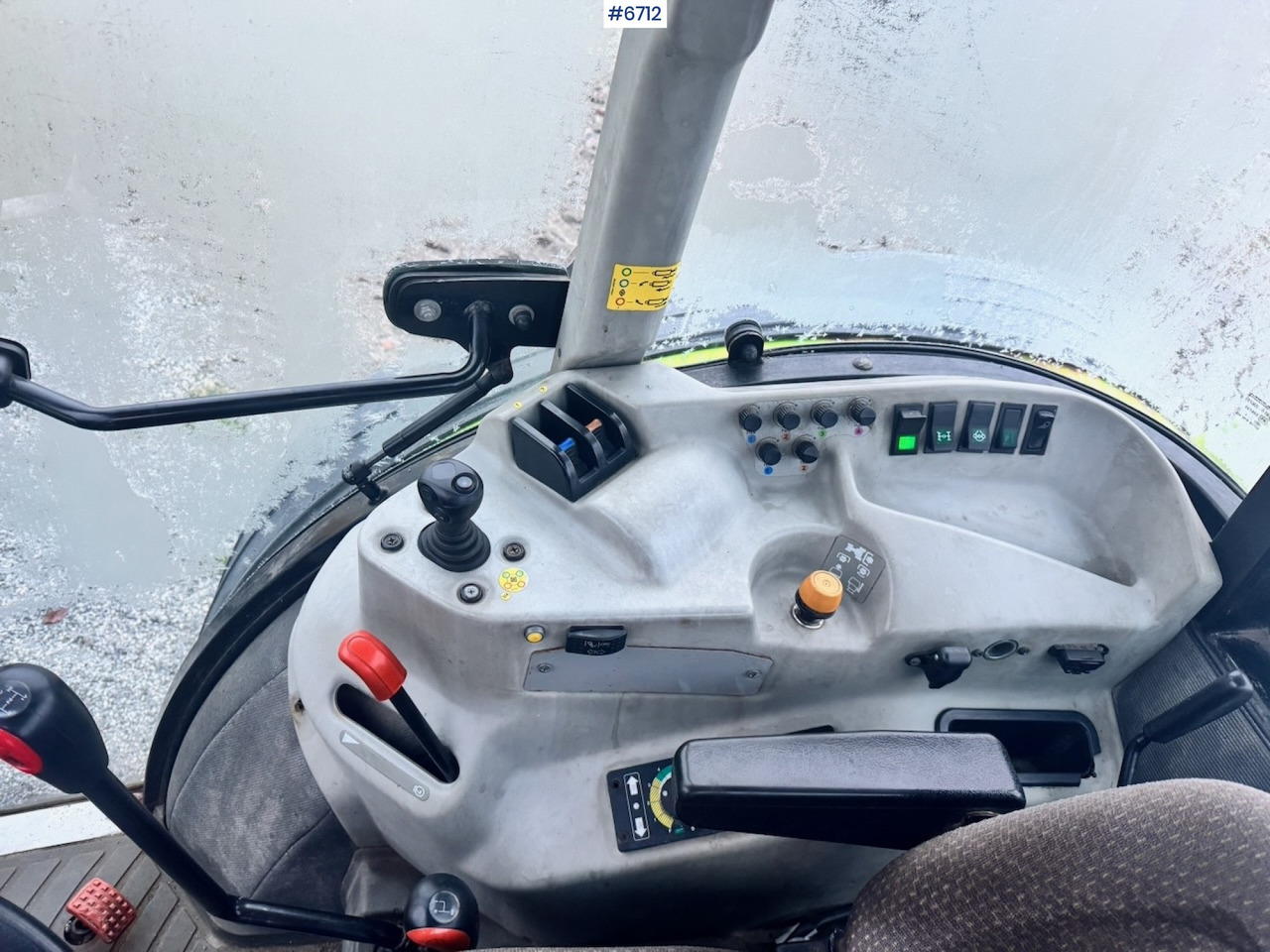 Crédit-bail de 2012 Claas 220 Elios w/ Front hydraulics. 4200 hours! 2012 Claas 220 Elios w/ Front hydraulics. 4200 hours!: photos 17 Crédit-bail de 2012 Claas 220 Elios w/ Front hydraulics. 4200 hours! 2012 Claas 220 Elios w/ Front hydraulics. 4200 hours!: photos 17