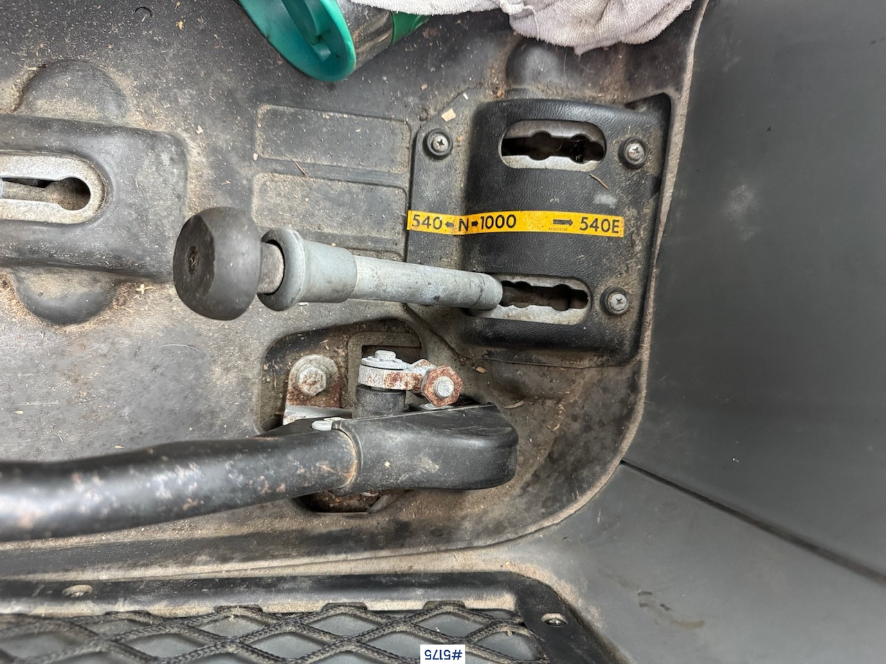 Crédit-bail de 2013 Landini Powermondial 120 w/front loader and some equipment. Low hours! 2013 Landini Powermondial 120 w/front loader and some equipment. Low hours!: photos 18 Crédit-bail de 2013 Landini Powermondial 120 w/front loader and some equipment. Low hours! 2013 Landini Powermondial 120 w/front loader and some equipment. Low hours!: photos 18