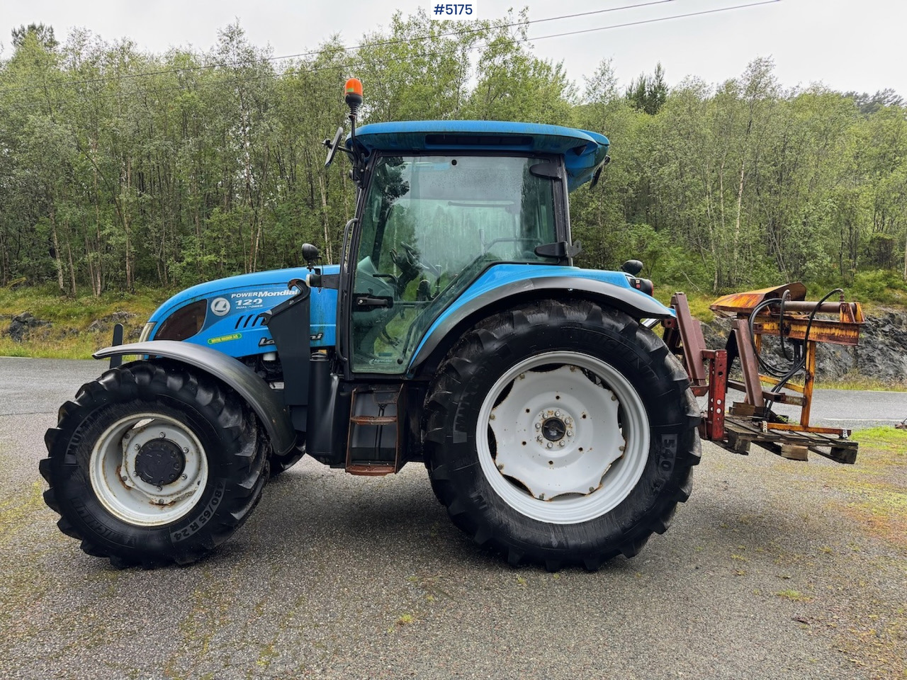 2013 Landini Powermondial 120 w/front loader and some equipment. Low hours! - Tracteur agricole: photos 4 2013 Landini Powermondial 120 w/front loader and some equipment. Low hours! - Tracteur agricole: photos 4