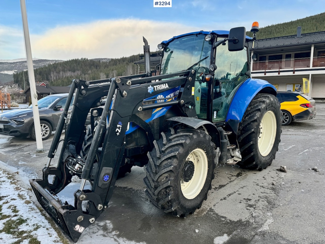 2013 New Holland T5.95 with Trima +2.1P Front Loader. New Engine! - Tracteur agricole: photos 4 2013 New Holland T5.95 with Trima +2.1P Front Loader. New Engine! - Tracteur agricole: photos 4