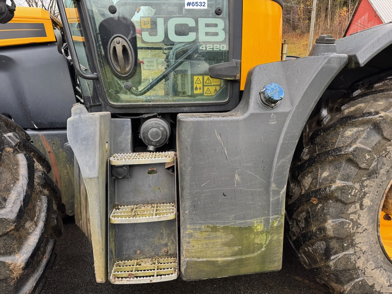 Tracteur agricole 2015 JCB Fastrack 4220 w/ front hydraulics, front PTO and plow plate. Low hours!: photos 5