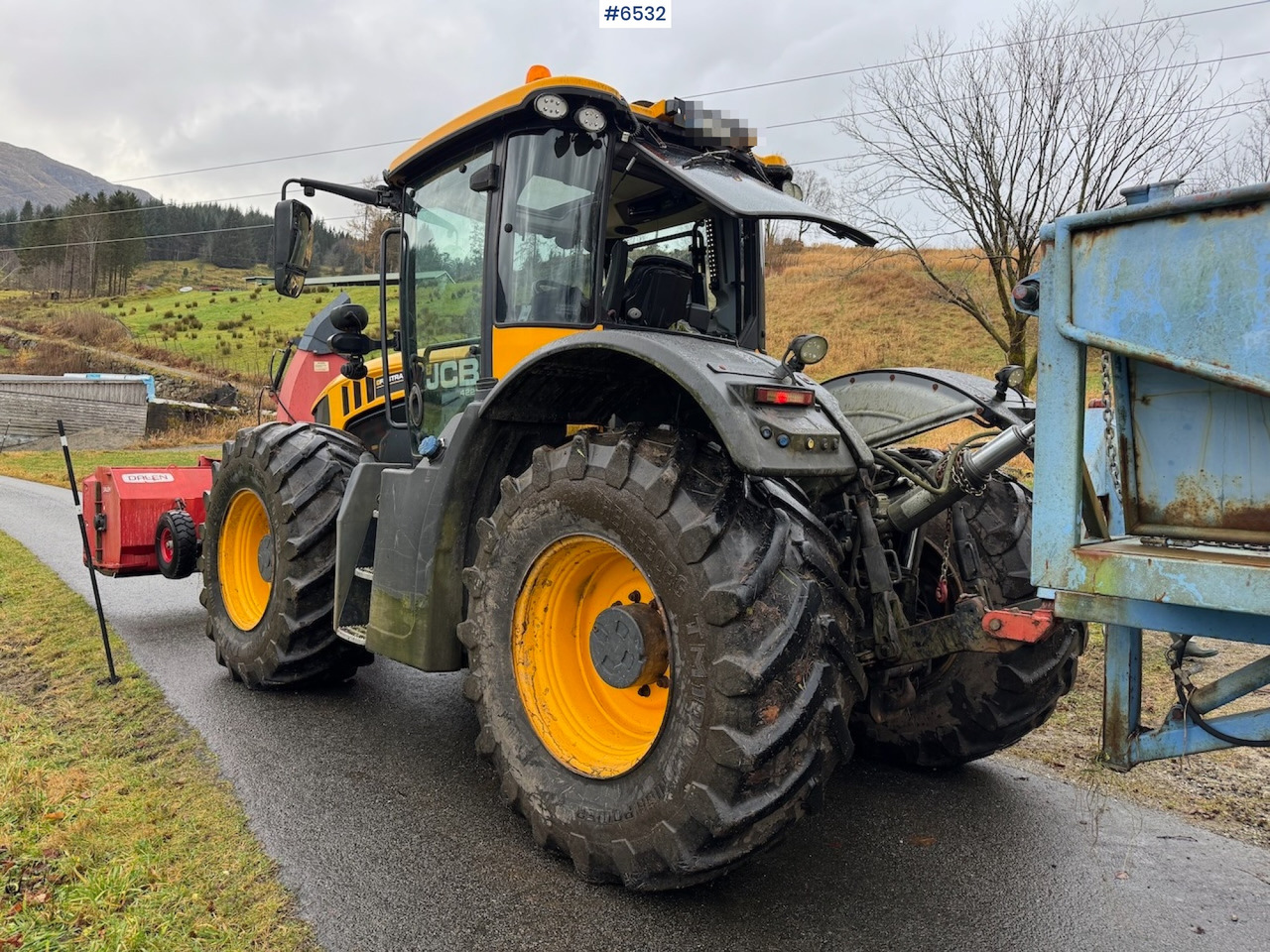 Tracteur agricole 2015 JCB Fastrack 4220 w/ front hydraulics, front PTO and plow plate. Low hours!: photos 7
