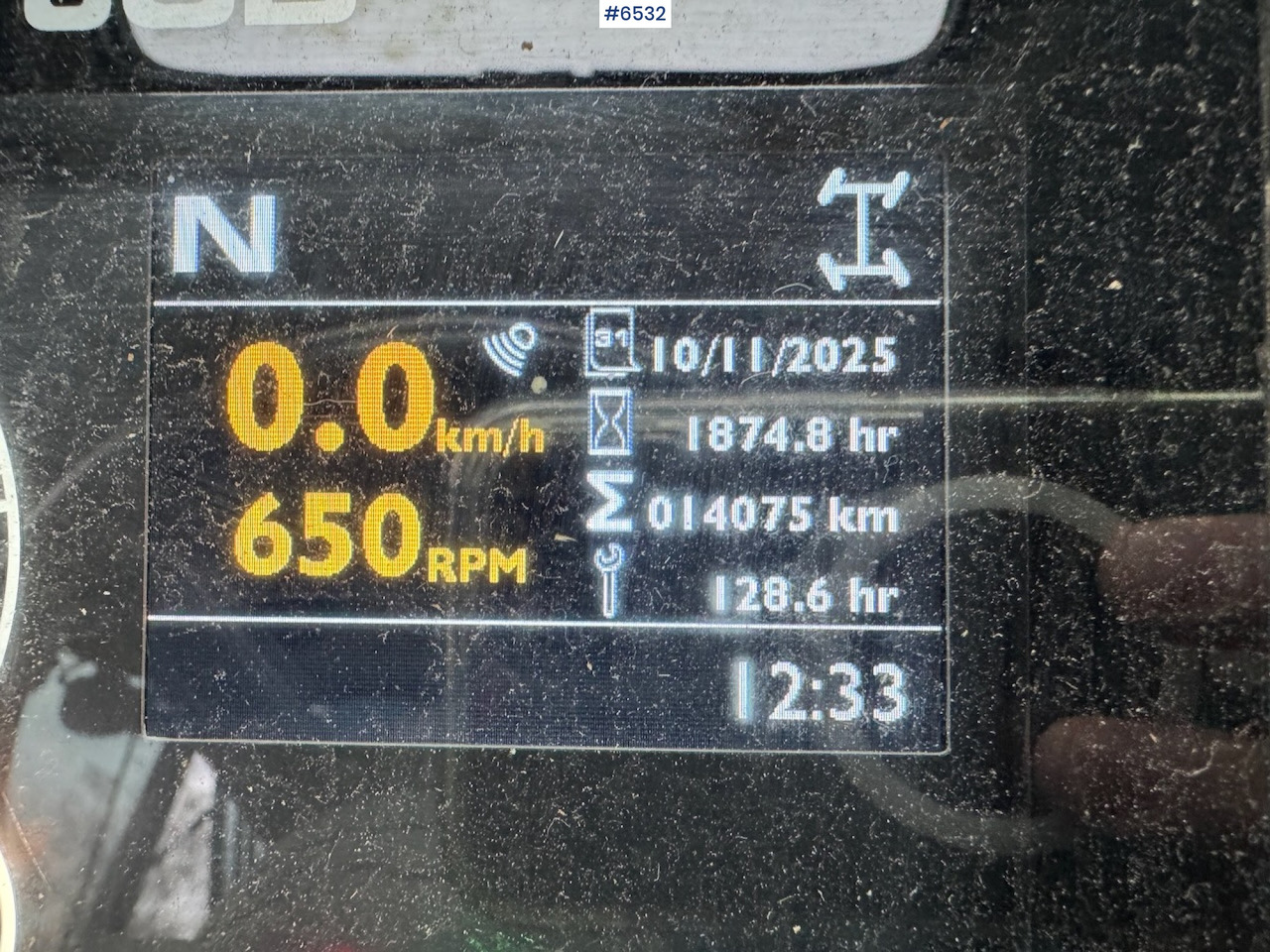 Tracteur agricole 2015 JCB Fastrack 4220 w/ front hydraulics, front PTO and plow plate. Low hours!: photos 19