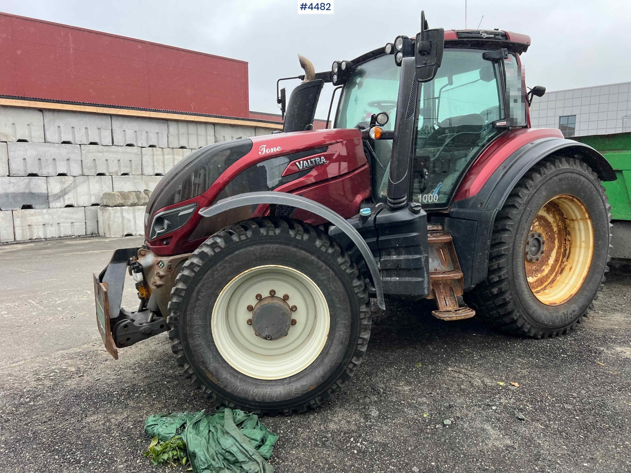 Tracteur agricole 2017 Valtra T234 tractor Plow rigged Tractor: photos 9