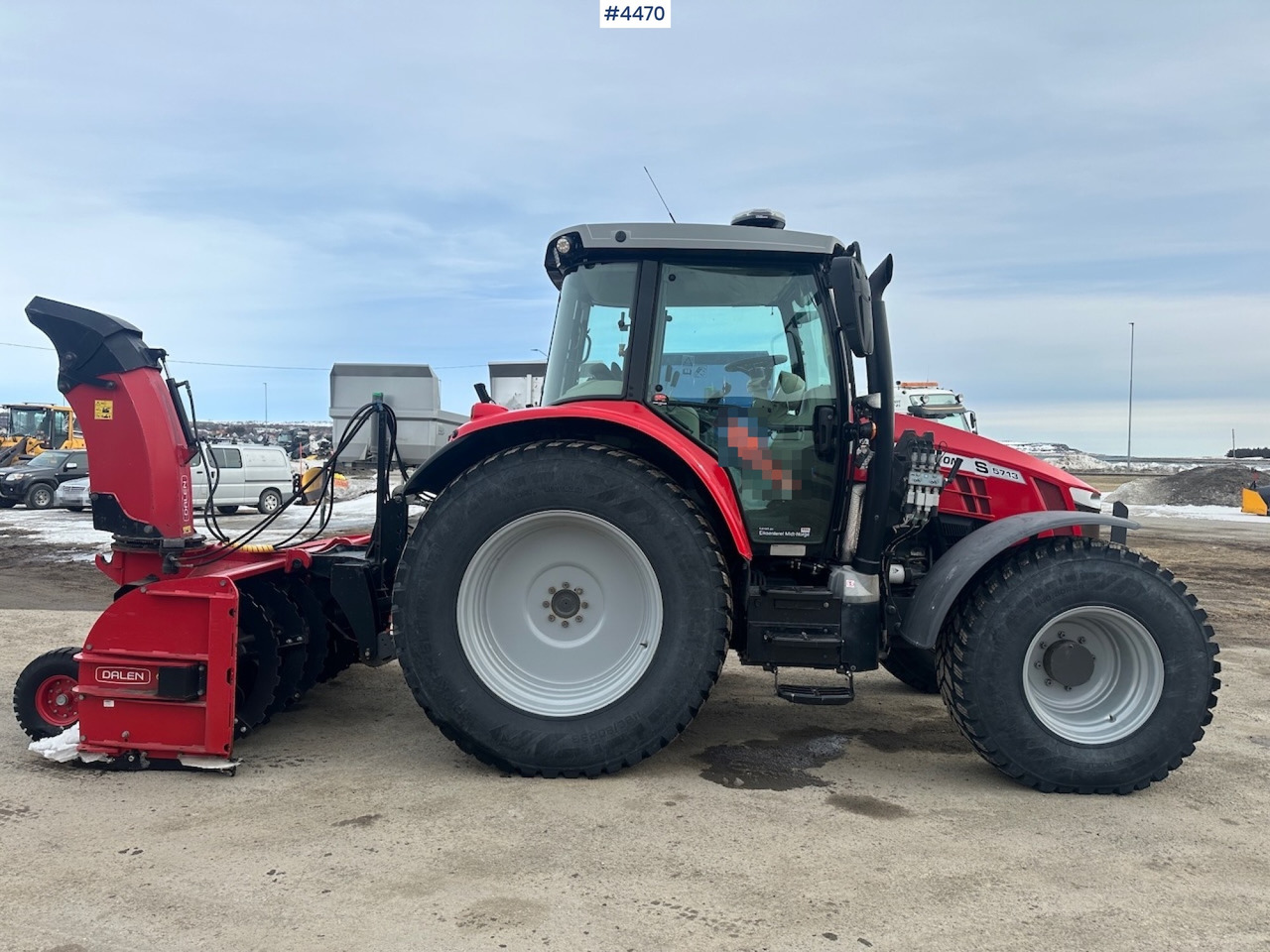 2018 Massey Ferguson MF5713 S w/ 2020 Dalen snow blower - Tracteur agricole: photos 1 2018 Massey Ferguson MF5713 S w/ 2020 Dalen snow blower - Tracteur agricole: photos 1