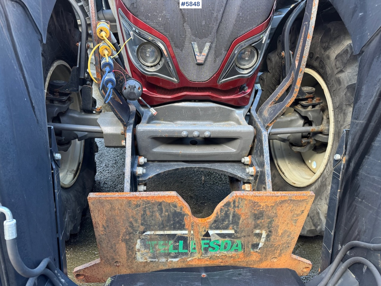 2018 Valtra N174 w/ front loader and plow plate. - Tracteur agricole: photos 5 2018 Valtra N174 w/ front loader and plow plate. - Tracteur agricole: photos 5