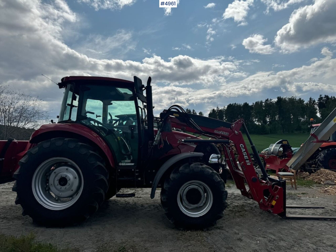 2021 Case IH Famall 75C w/ front loader. 150 Hours! - Tracteur agricole: photos 5 2021 Case IH Famall 75C w/ front loader. 150 Hours! - Tracteur agricole: photos 5