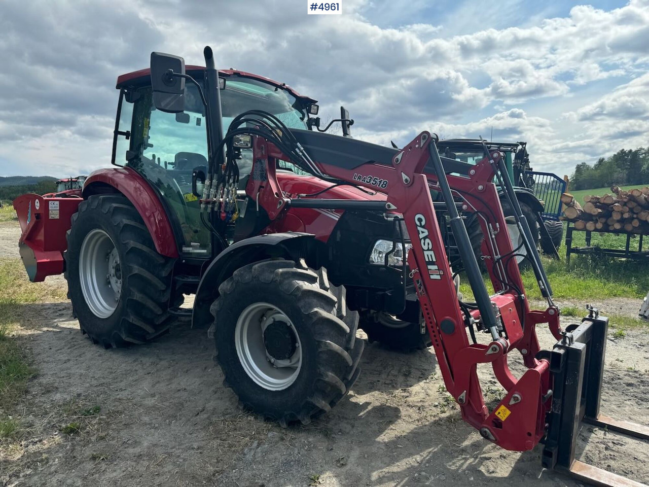 2021 Case IH Famall 75C w/ front loader. 150 Hours! - Tracteur agricole: photos 2 2021 Case IH Famall 75C w/ front loader. 150 Hours! - Tracteur agricole: photos 2