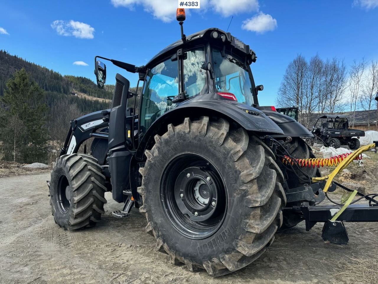 Crédit-bail de  2021 Valtra T234 Versu w/ Quicke Q7 Front Loader 2021 Valtra T234 Versu w/ Quicke Q7 Front Loader: photos 13