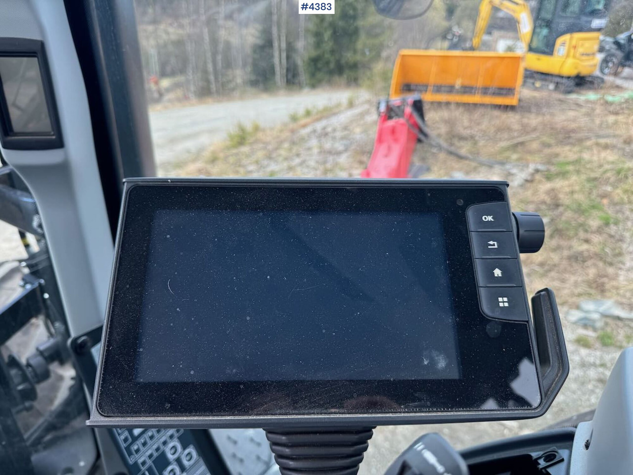 Crédit-bail de  2021 Valtra T234 Versu w/ Quicke Q7 Front Loader 2021 Valtra T234 Versu w/ Quicke Q7 Front Loader: photos 15