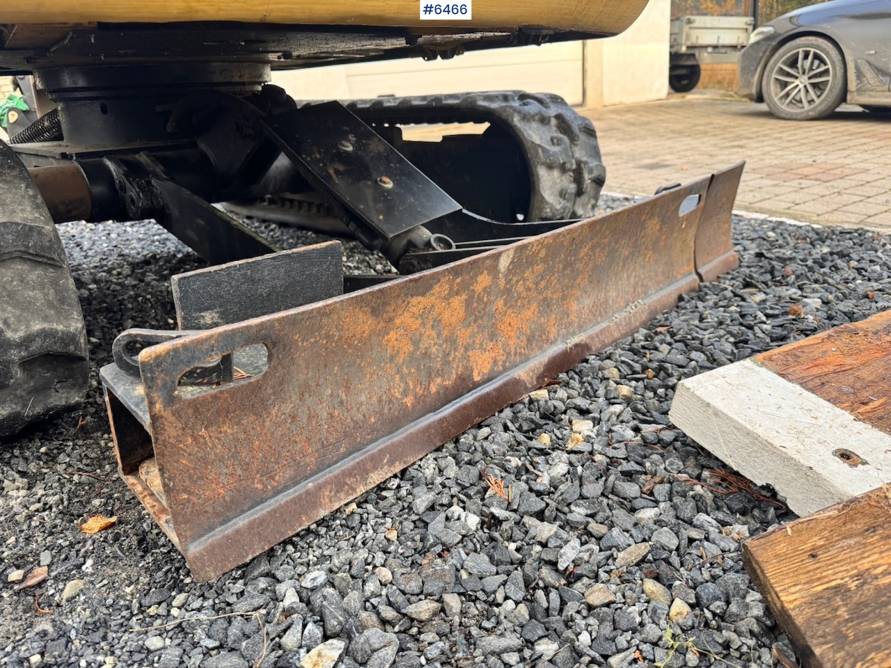 Crédit-bail de Approx. 2004 CAT 301.8 Mini excavator w/ 4 buckets and grapple. Approx. 2004 CAT 301.8 Mini excavator w/ 4 buckets and grapple.: photos 6 Crédit-bail de Approx. 2004 CAT 301.8 Mini excavator w/ 4 buckets and grapple. Approx. 2004 CAT 301.8 Mini excavator w/ 4 buckets and grapple.: photos 6