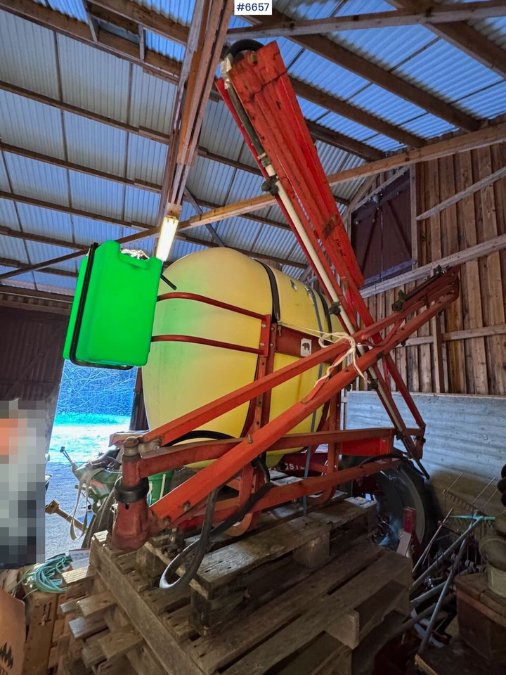 Hardi field sprayer, 8 meters - Pulvérisateur: photos 1 Hardi field sprayer, 8 meters - Pulvérisateur: photos 1
