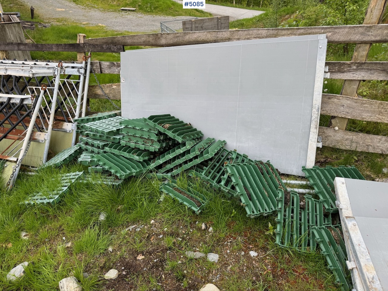 Iceland's Front Fence Barn Systems - Matériel de chantier: photos 4 Iceland's Front Fence Barn Systems - Matériel de chantier: photos 4