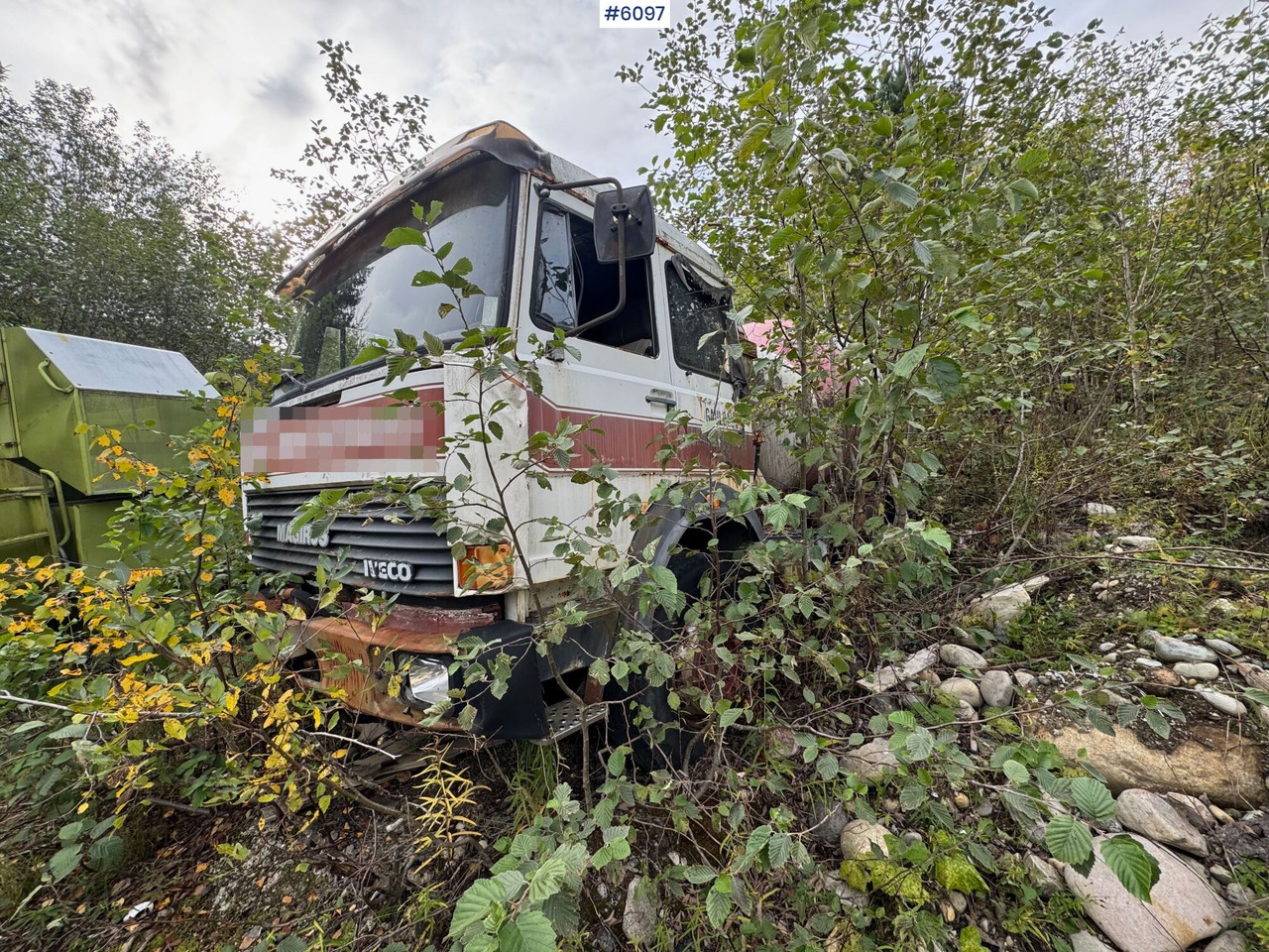 Iveco 256 M 19 FL (Magirus-Deutz) concrete truck. Partially a repair project. - Camion malaxeur: photos 1 Iveco 256 M 19 FL (Magirus-Deutz) concrete truck. Partially a repair project. - Camion malaxeur: photos 1