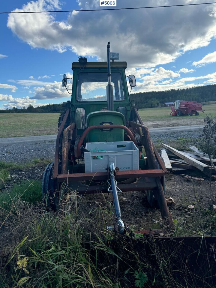 John Deere 2130 - Tracteur agricole: photos 5 John Deere 2130 - Tracteur agricole: photos 5
