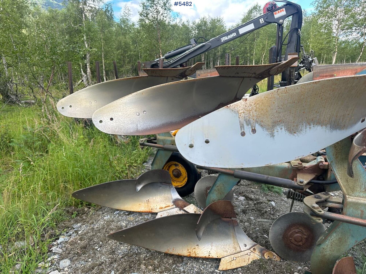 Øverum CV 398 H 3-furrow reversible plow - Outils du sol: photos 4 Øverum CV 398 H 3-furrow reversible plow - Outils du sol: photos 4