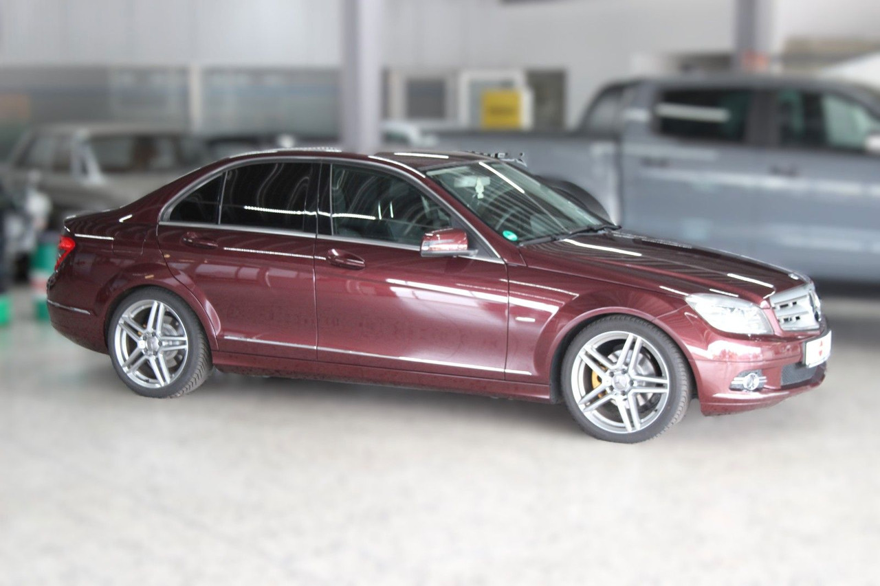 Mercedes-Benz C 230 Avantgarde Automatik sehr gepflegt! 130tKM - Berline: photos 1 Mercedes-Benz C 230 Avantgarde Automatik sehr gepflegt! 130tKM - Berline: photos 1