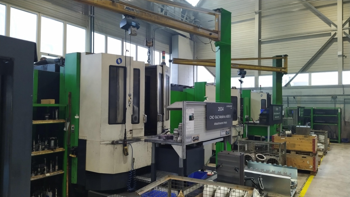 MAKINO A88 b - Centre d'usinage: photos 1 MAKINO A88 b - Centre d'usinage: photos 1