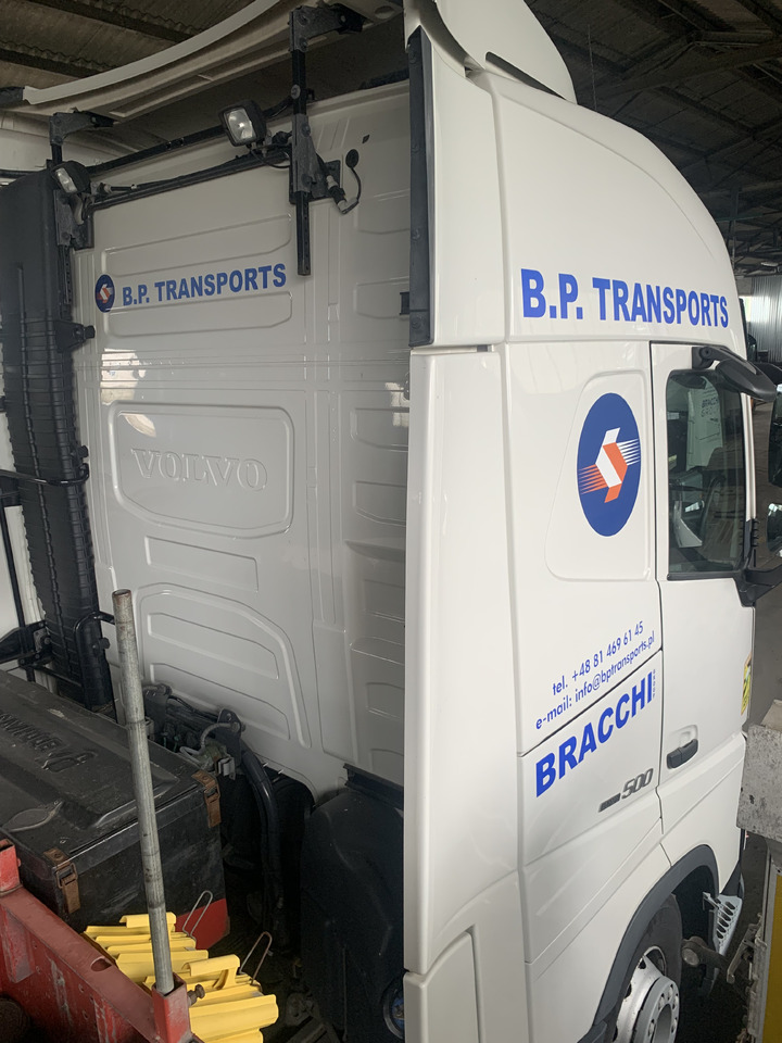 VOLVO VOLVO FH 6x2 500 Euro VI, salon Polska, ASO - Tracteur routier: photos 5 VOLVO VOLVO FH 6x2 500 Euro VI, salon Polska, ASO - Tracteur routier: photos 5