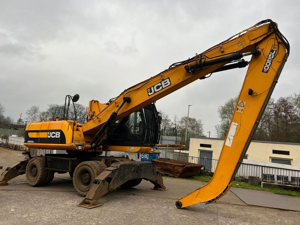 JCB JS 200 W Umschlagbagger - Pelle sur pneus: photos 2 JCB JS 200 W Umschlagbagger - Pelle sur pneus: photos 2