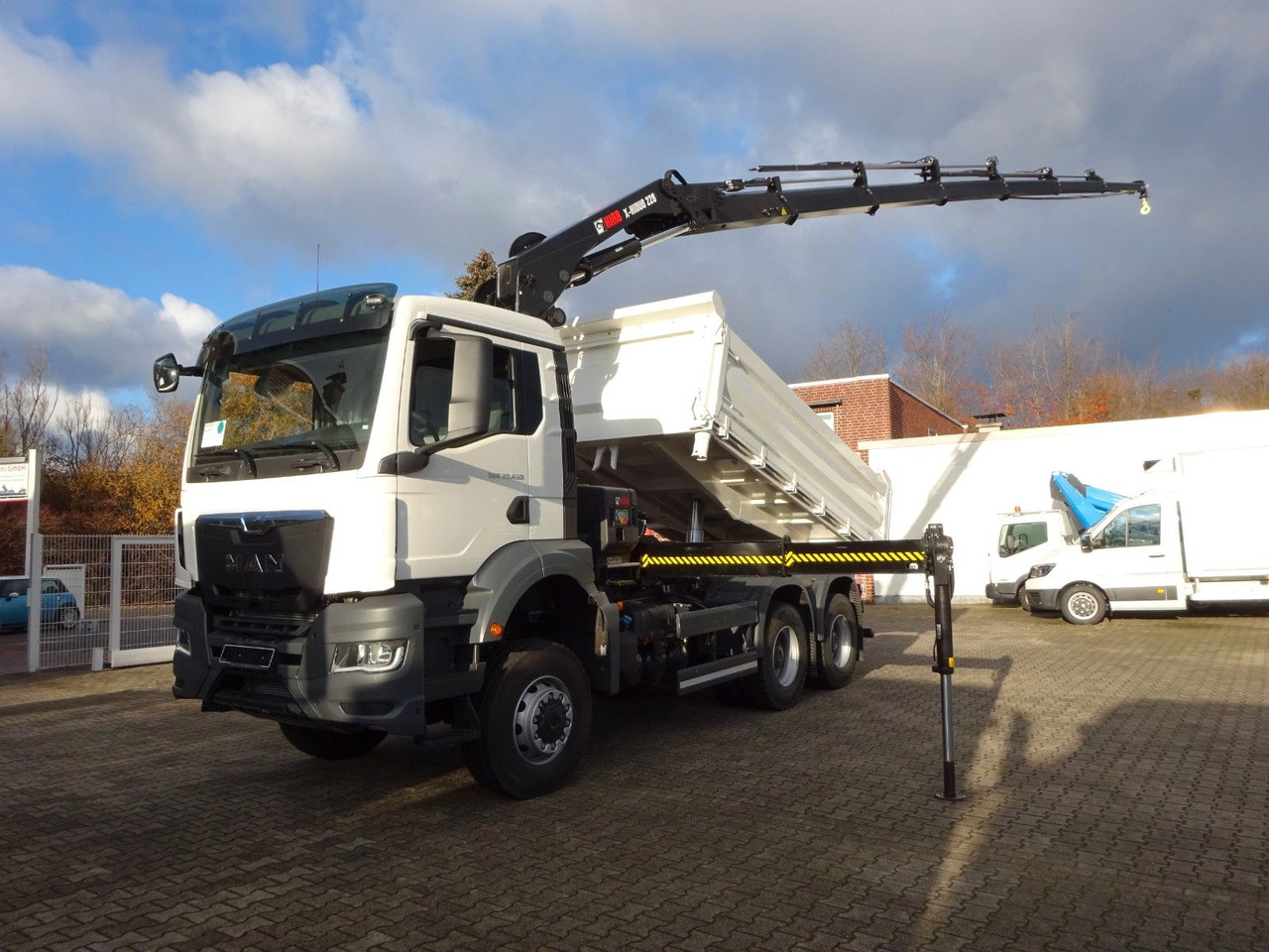 MAN 33.430 6x6 3-SEITENKIPPER KRAN HIAB 228- 6HYDRO - Camion benne, Camion grue: photos 3 MAN 33.430 6x6 3-SEITENKIPPER KRAN HIAB 228- 6HYDRO - Camion benne, Camion grue: photos 3