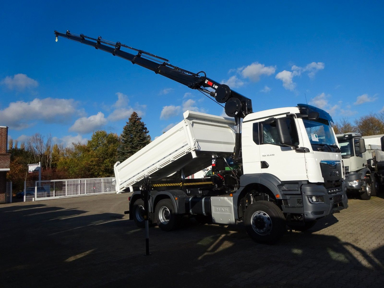MAN 33.430 6x6 3-SEITENKIPPER KRAN HIAB 228- 6HYDRO - Camion benne, Camion grue: photos 4 MAN 33.430 6x6 3-SEITENKIPPER KRAN HIAB 228- 6HYDRO - Camion benne, Camion grue: photos 4