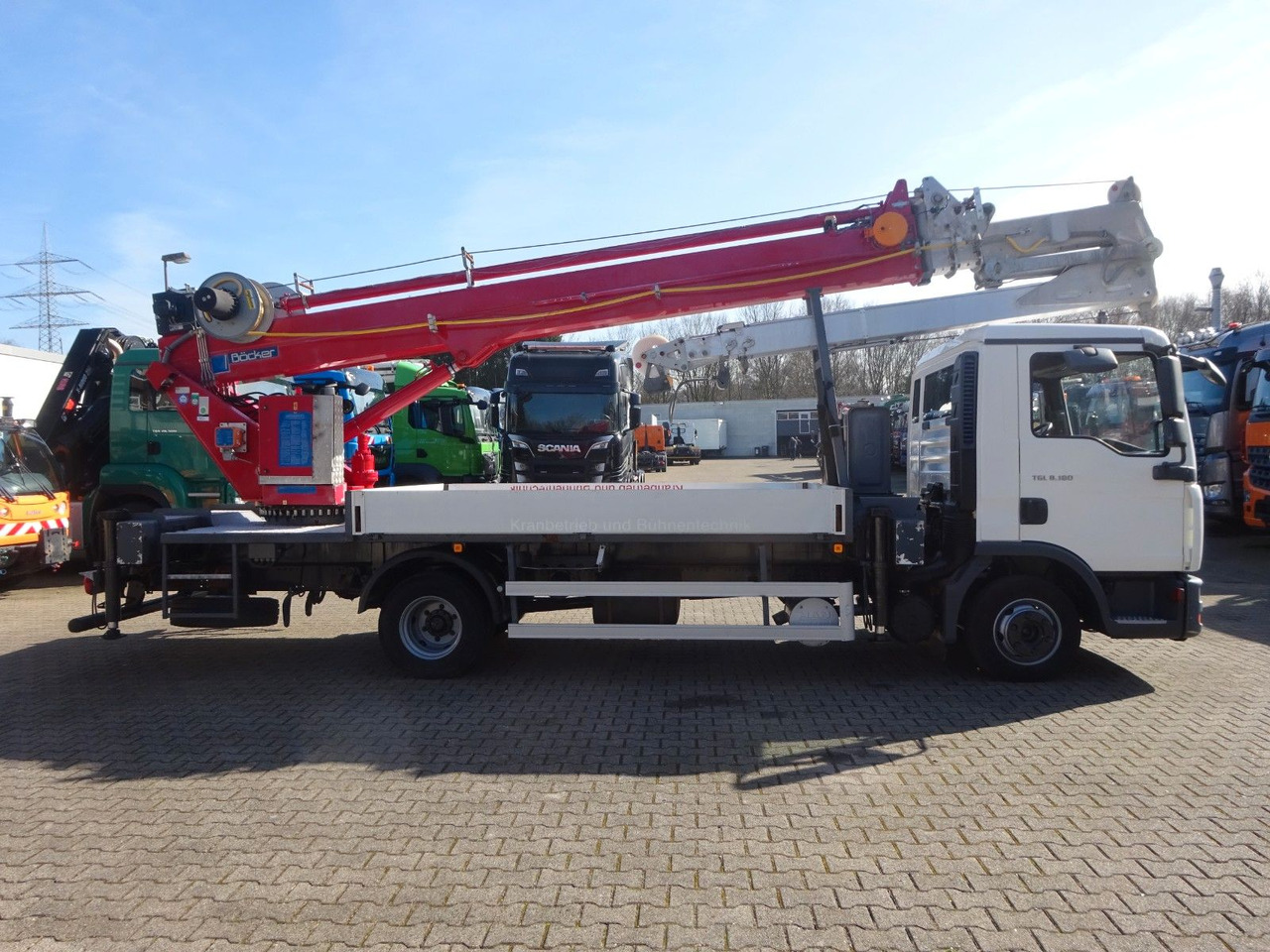 Camion grue neuf MAN 8.180  TGL + Böcker AK 32 Meter Dachdeckerkran: photos 7