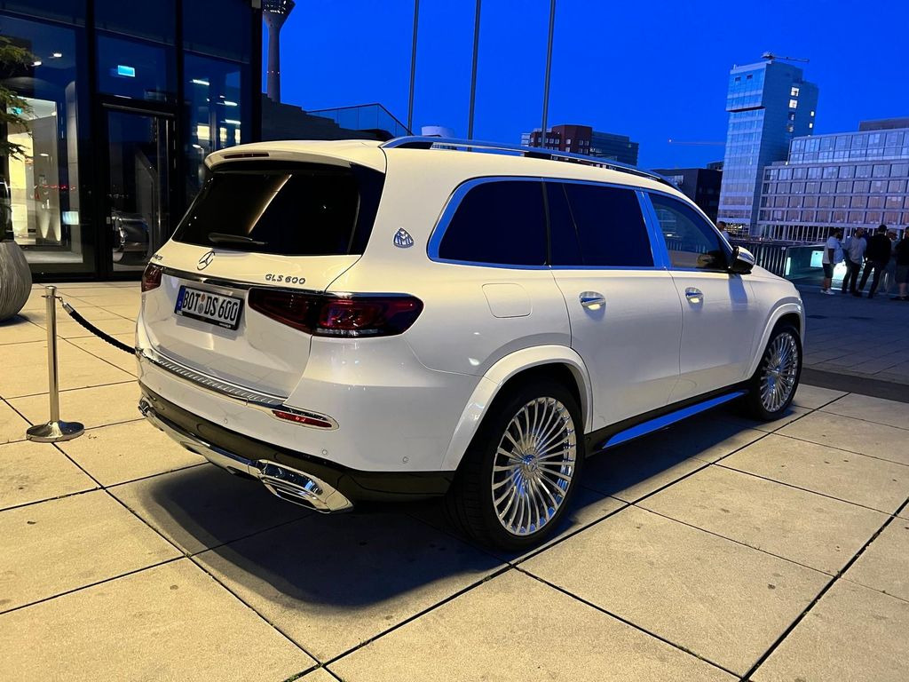 Mercedes-Benz GLS 600 Maybach 4Matic | 23 ZOLL | BURMESTER - SUV: photos 3 Mercedes-Benz GLS 600 Maybach 4Matic | 23 ZOLL | BURMESTER - SUV: photos 3