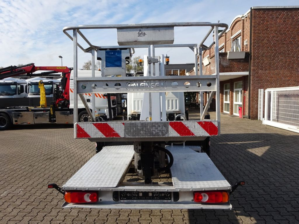 Nissan CABSTAR 35.13 PALFINGER Steiger P260B 26 Meter - Camion avec nacelle, Véhicule utilitaire: photos 4 Nissan CABSTAR 35.13 PALFINGER Steiger P260B 26 Meter - Camion avec nacelle, Véhicule utilitaire: photos 4