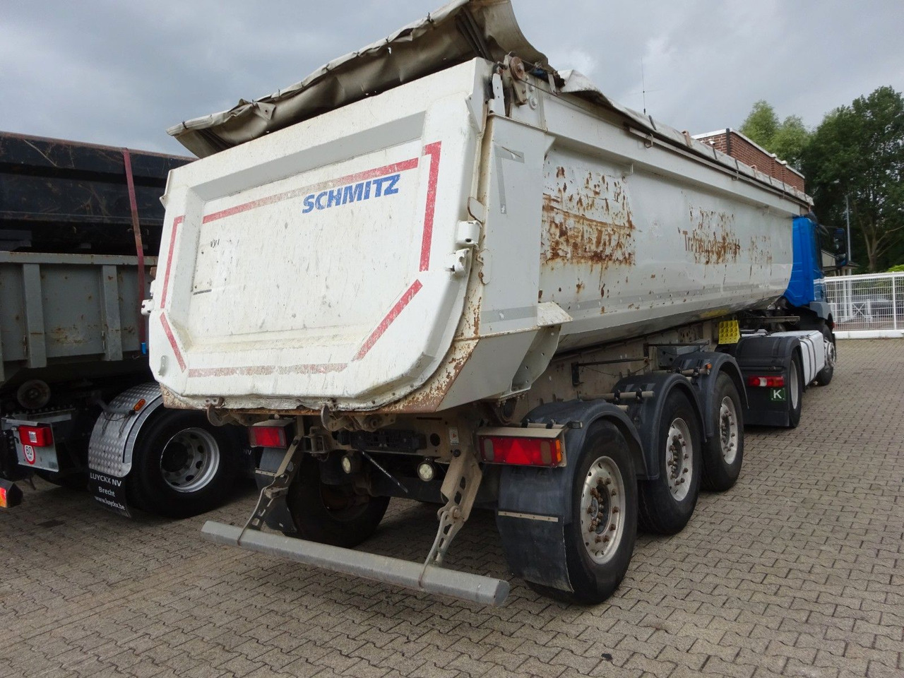 Schmitz Cargobull SKI 24 SL 7.2 Kipp Auflieger Mulde mit 3 Achsen - Semi-remorque benne: photos 4 Schmitz Cargobull SKI 24 SL 7.2 Kipp Auflieger Mulde mit 3 Achsen - Semi-remorque benne: photos 4