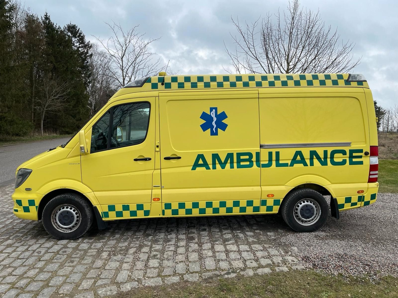 Mercedes-Benz Sprinter 316 CDI Aut *14 000 € netto - Ambulance: photos 2 Mercedes-Benz Sprinter 316 CDI Aut *14 000 € netto - Ambulance: photos 2
