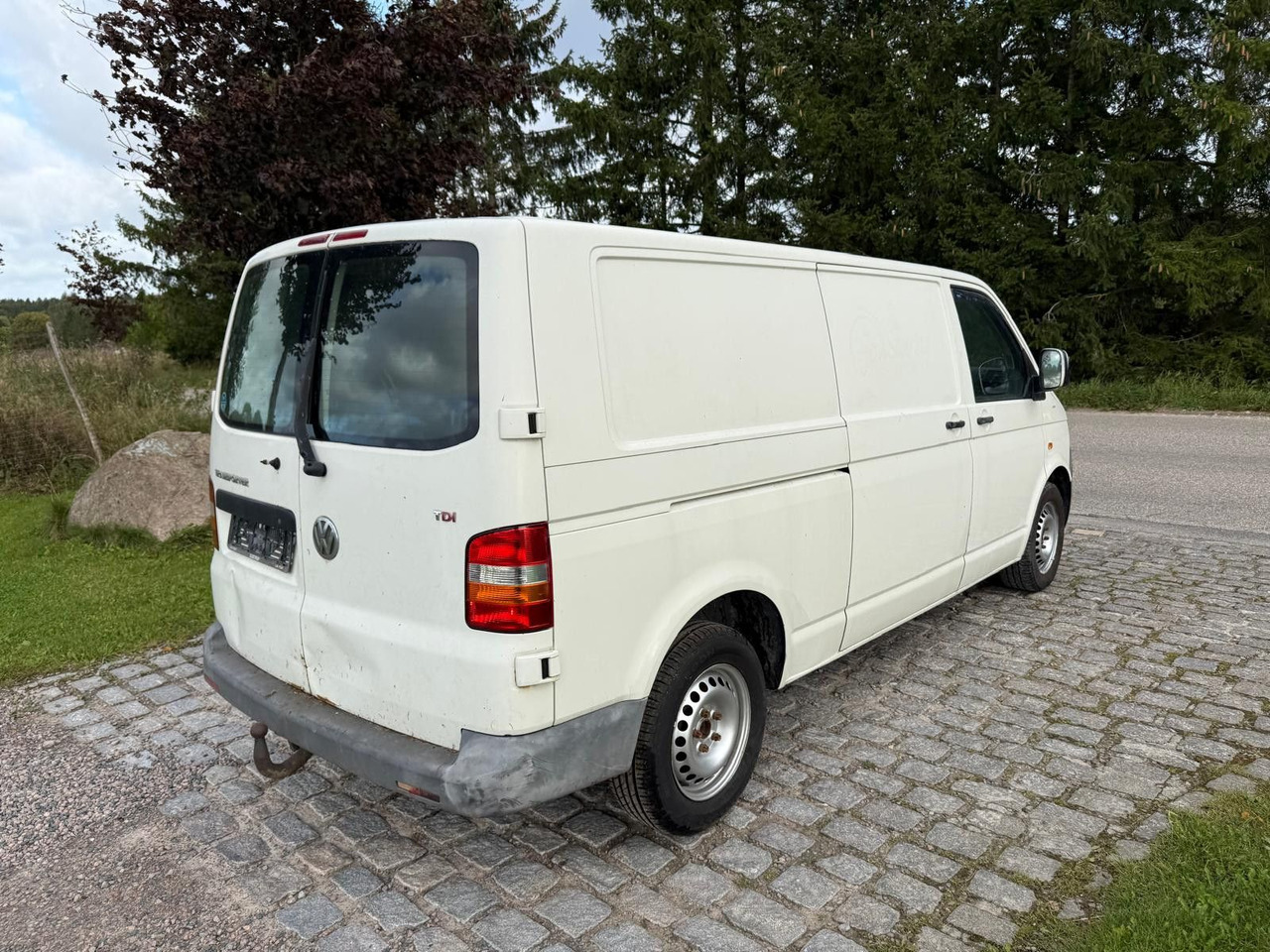 Volkswagen T5 Transporter 2.5 TDI Kasten lang *2500 € - Fourgonnette: photos 4 Volkswagen T5 Transporter 2.5 TDI Kasten lang *2500 € - Fourgonnette: photos 4