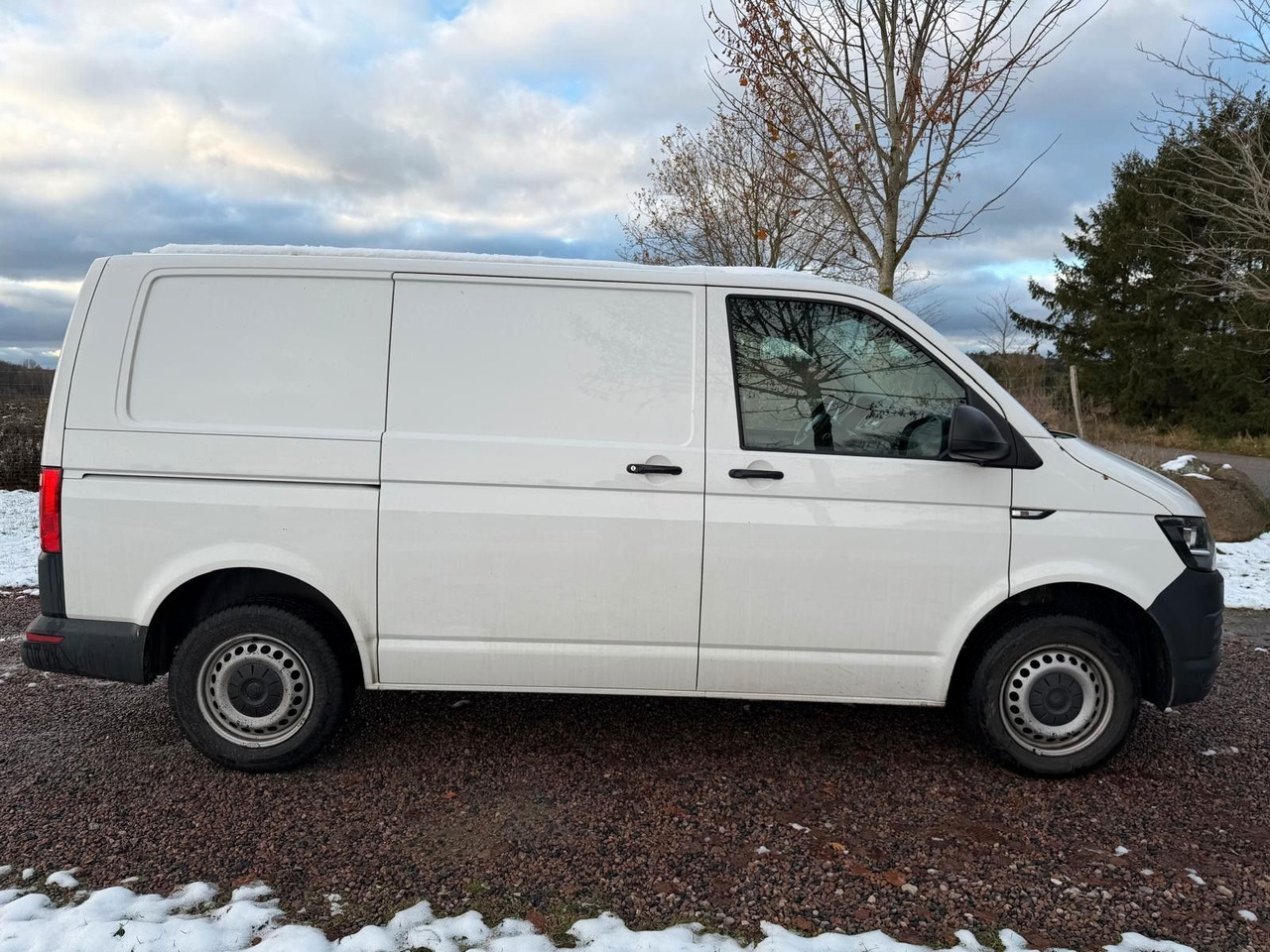 Volkswagen T6 Transporter Kasten Kombi - Transport de personnes: photos 5 Volkswagen T6 Transporter Kasten Kombi - Transport de personnes: photos 5