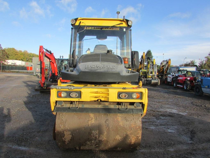 Bomag BW 154 A P-4 AM / Asphaltmanager Walze - Compacteur: photos 4 Bomag BW 154 A P-4 AM / Asphaltmanager Walze - Compacteur: photos 4