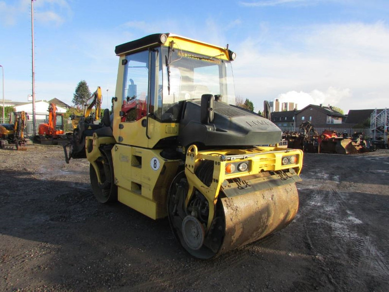 Bomag BW 154 A P-4 AM / Asphaltmanager Walze - Compacteur: photos 5 Bomag BW 154 A P-4 AM / Asphaltmanager Walze - Compacteur: photos 5